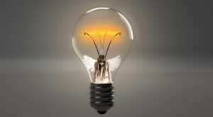 介護で疲れた夜に眠れない時の対処法は？